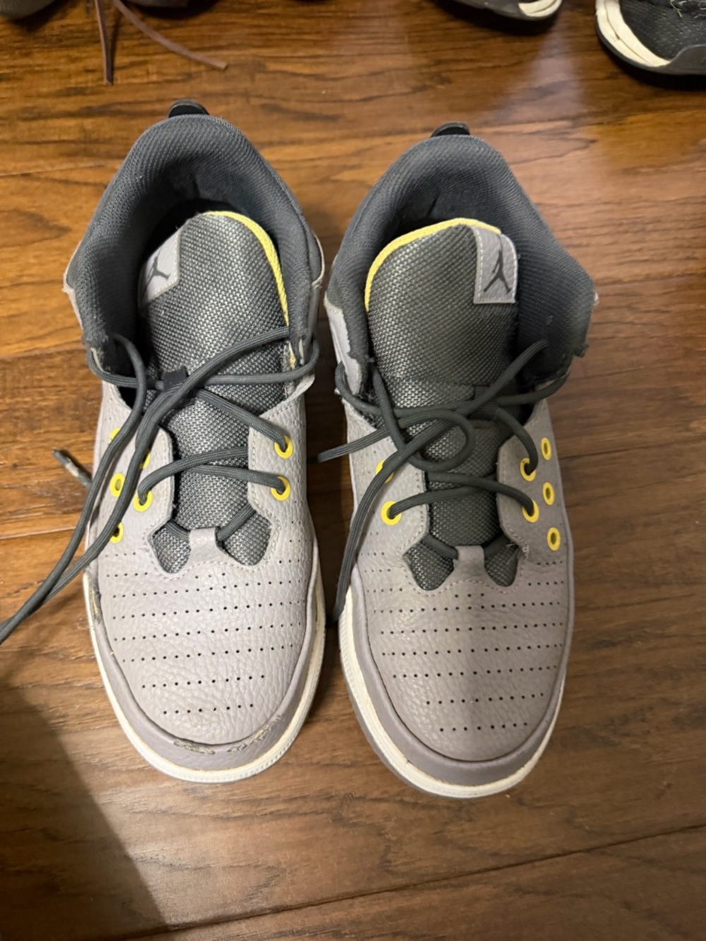 Jordan Low-Top Sneakers in Gray and Yellow Accents